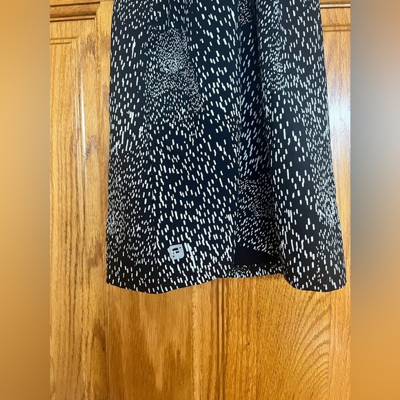 Fabletics - On the Go - Medium Impact Sports Bra Shirt - Animal Print - Picture 3 of 5
